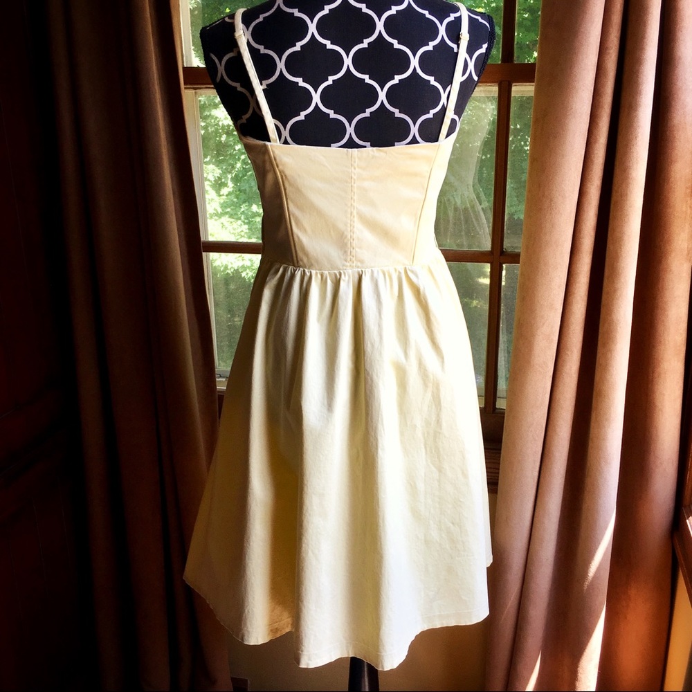 Creamy yellow retro sundress - Picture 2 of 6